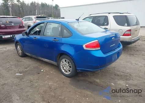 2010 Ford Focus Se z USA, uszkodzony, nr VIN 1FAHP3FN0AW272295